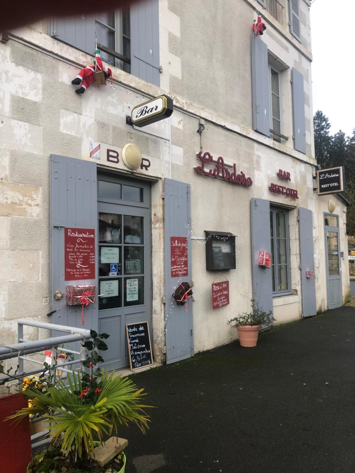 Rest Hotel L Ardoise Augé 外观 照片