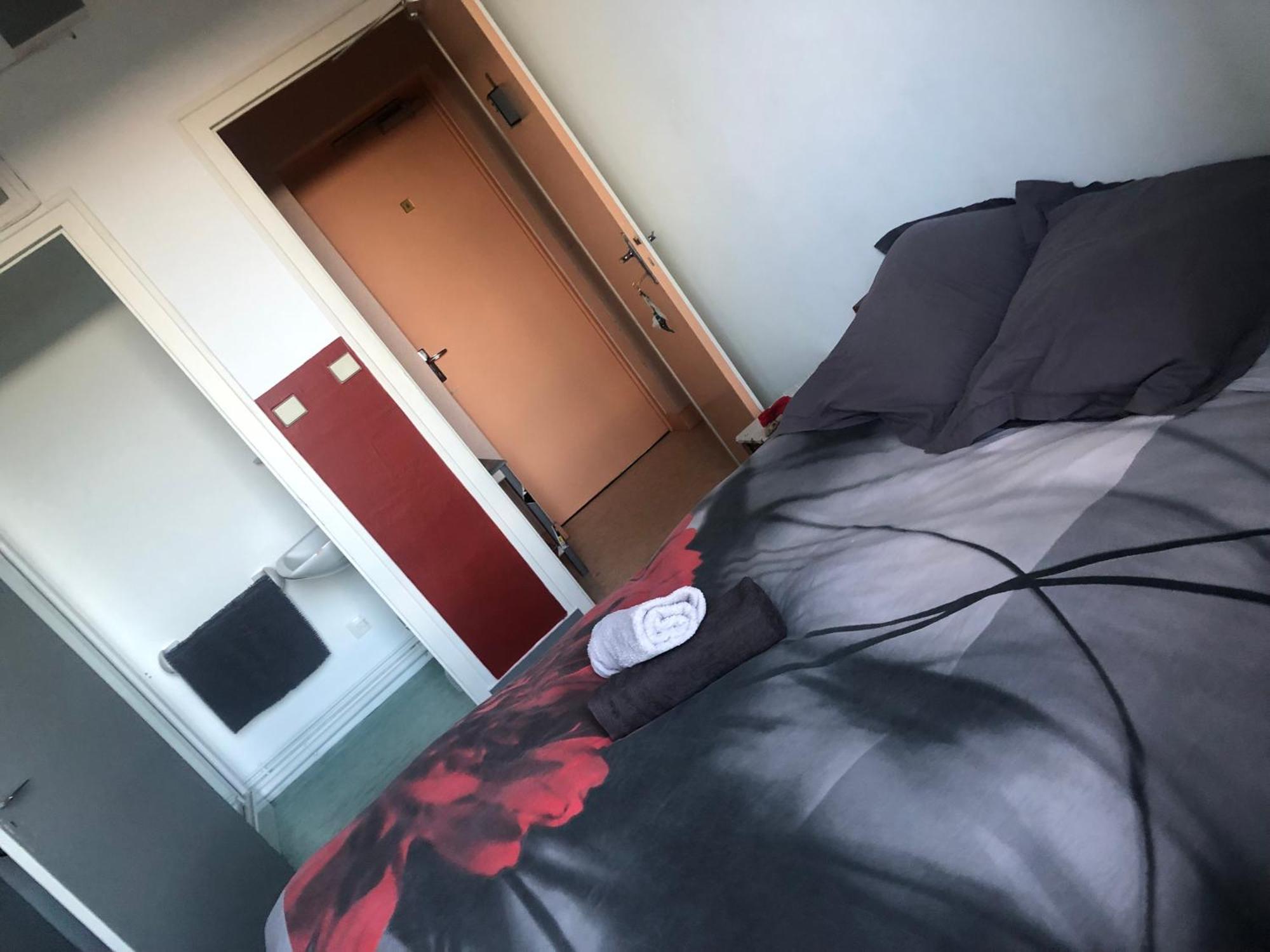 Rest Hotel L Ardoise Augé 外观 照片